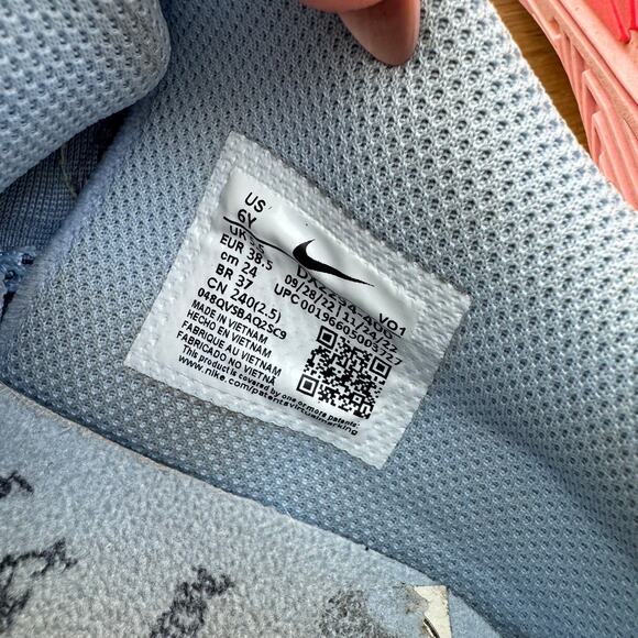 Nike Ja 1 'Day One' Low Top Sneaker Cobalt Bliss/Hot Punch/Soft Pink Size 6Y - Picture 11 of 11